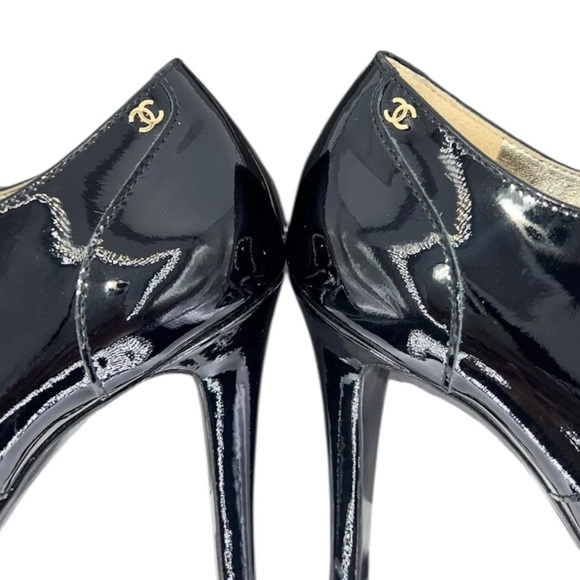 CHANEL Derby Black Patent Leather CC Logo Lace-Up Ankle Boots Size EU37 - Picture 7 of 12